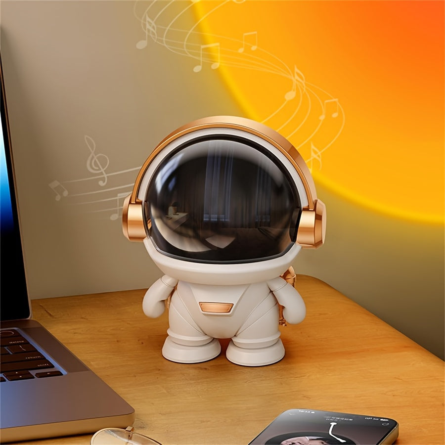 Cute Astronaut Small Speaker, Small Wireless Portable Outdoor Speaker With Light, Home Party Office Decoration Subwoofer (White Light) Wireless Speaker With Light