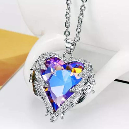 "Heart of the Ocean" Necklace